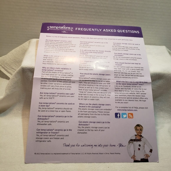 Beautiful New Temptations Gingerbread Receipe Plate and mini Cookie cutter - Picture 9 of 9